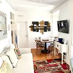 Bright And Spacious Three Bedroom In The Heart Of Apartment