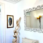 Bright And Spacious Three Bedroom In The Heart Of Apartment *
