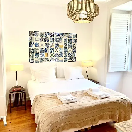 Bright And Spacious Three Bedroom In The Heart Of Apartmán Lisboa