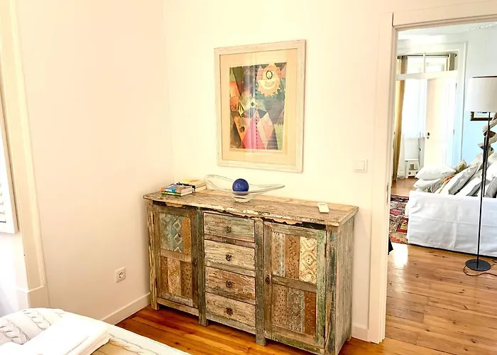 Apartament Bright And Spacious Three Bedroom In The Heart Of *